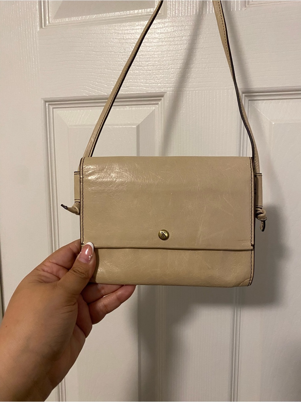 HOBO 100% Leather Beige Crossbody Wallet